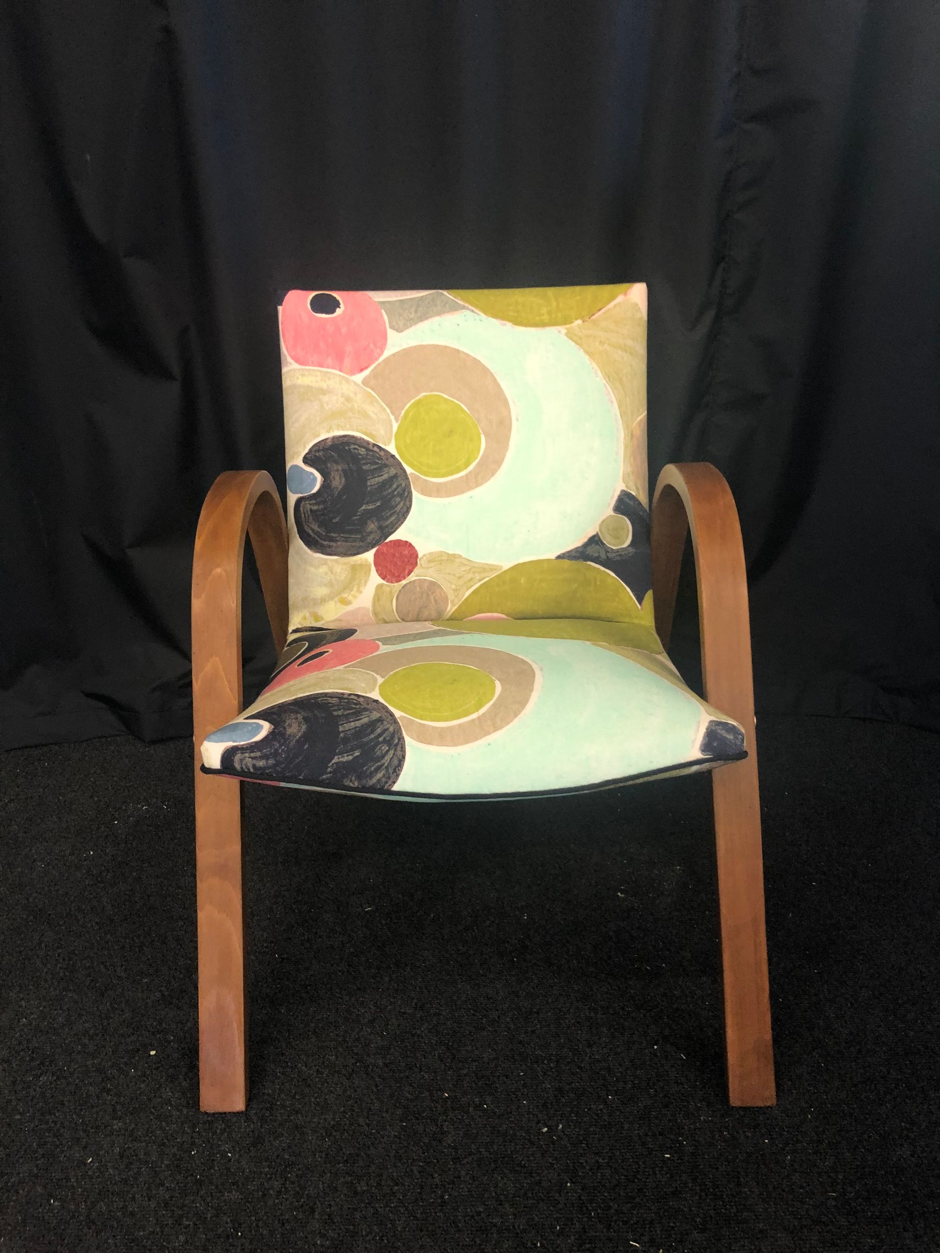 Réfection d'une chaise à l'aide de garnissage