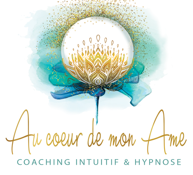 Texte doré Au cœur de mon âme au-dessus de Coaching Intuitif & Hypnose.