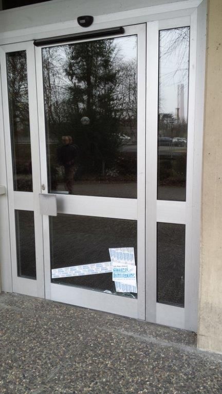 Glasbruch Eingangstüre - Glaserei Scheidegger AG in Luterbach