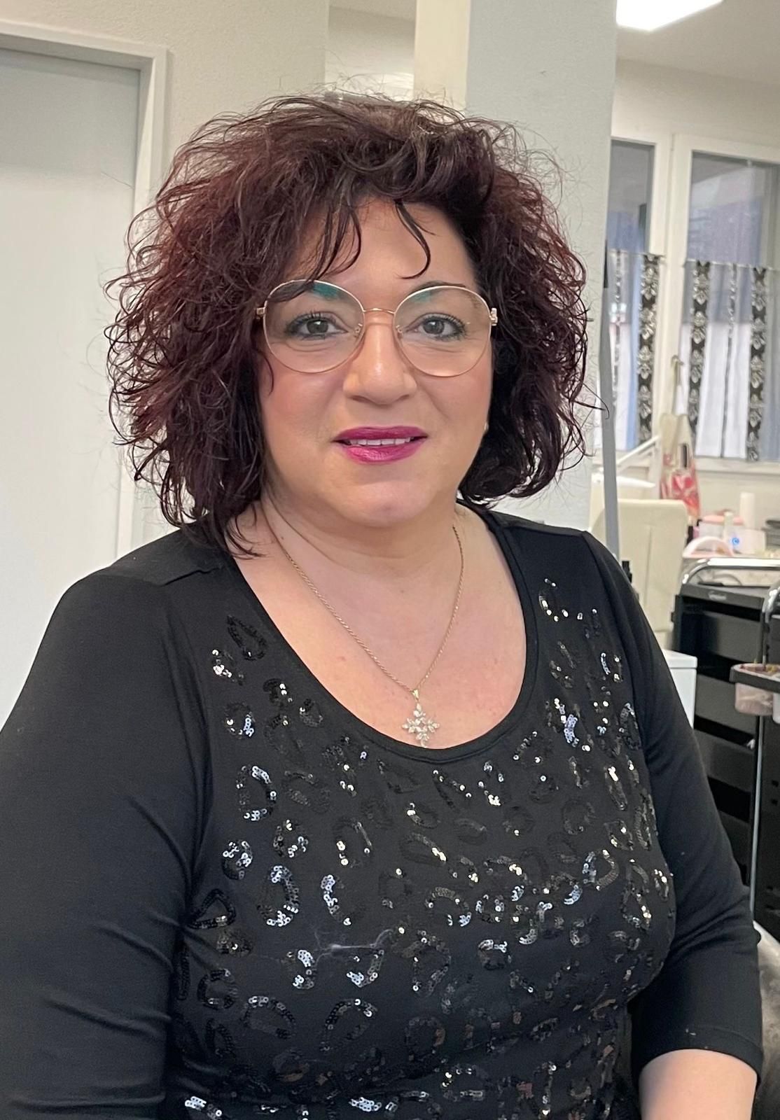 Marias Hair and Nails Lounge