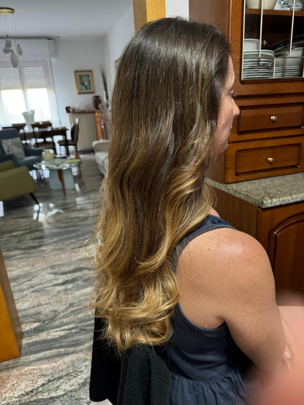 Marias Hair and Nails Lounge - Coiffeur 