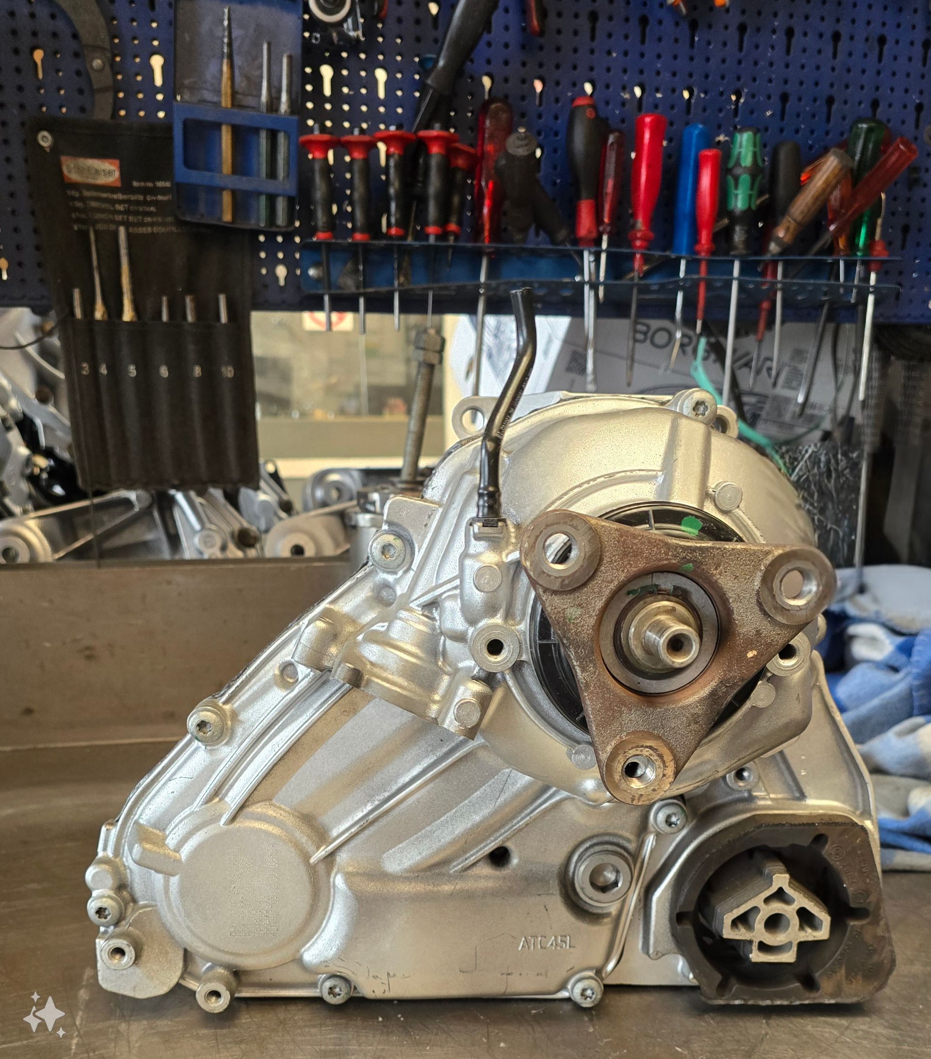 Eine Maschine, auf der das Wort Bosch steht