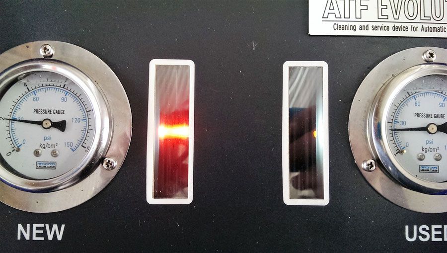 Ein Messgerät mit der Angabe „Neu“ und „Gebraucht“