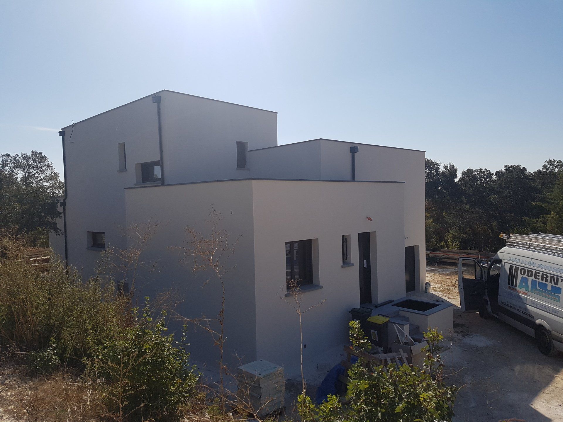 Toiture plate et gouttière aluminium