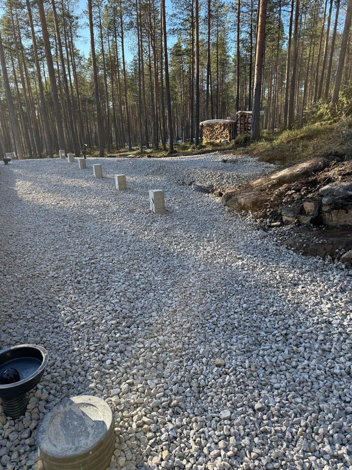 Maanrakennusliike Diggers Oy: pihan viimeistelyt ja kaivuutyöt raskaalla kokemuksella.