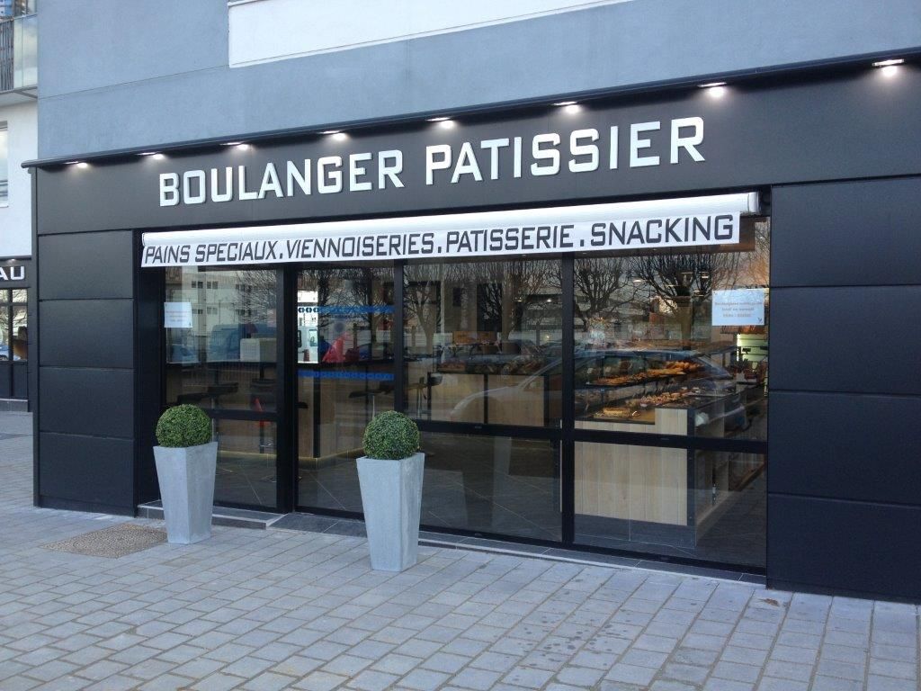 Façade d'un boulanger pâtissier