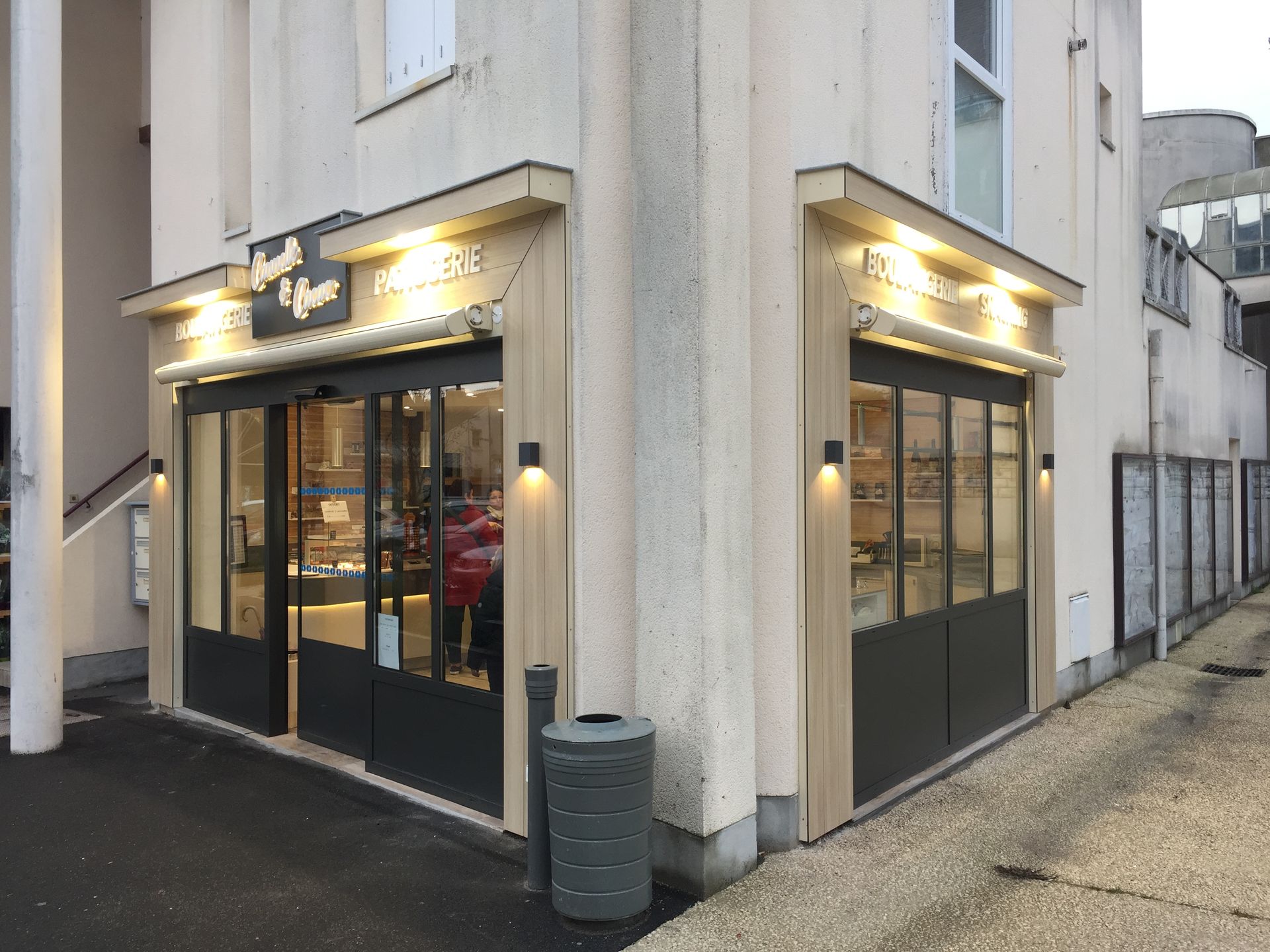 Angle d'une façade de boulangerie