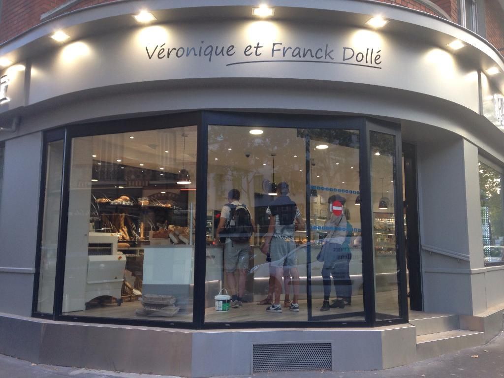 Façade de la boutique Véronique et Franck Dollé