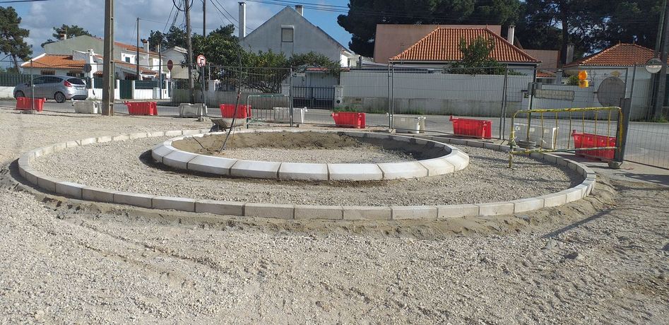 obras de construção, reabilitação e conservação de infra-estruturas rodoviárias