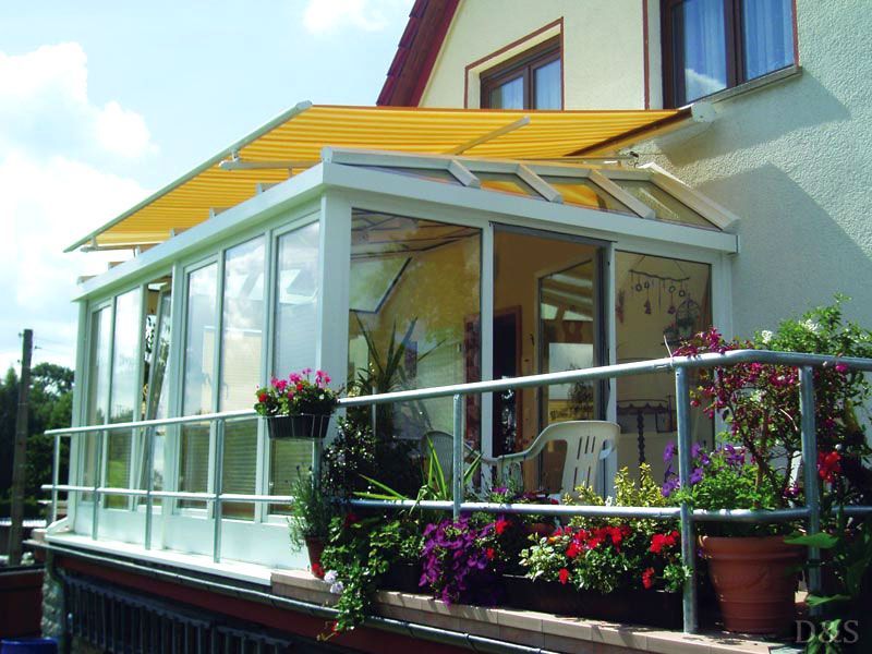 Markisen und Rollladen von D&S Showroom - Ihr Raumausstatter mit Stil. Für Köln, Weiden, Junkersdorf, Lövenich