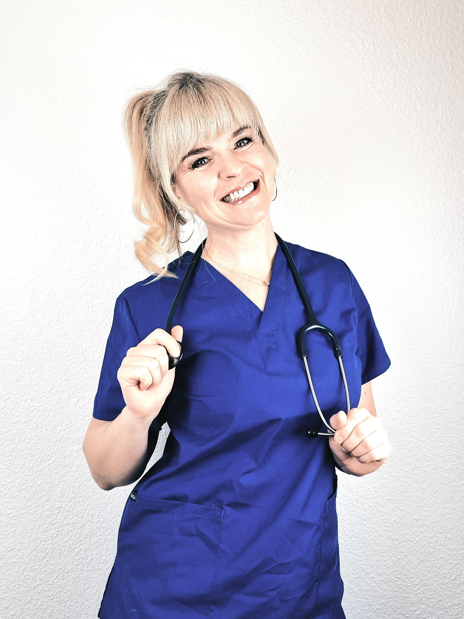 Dr. med. Gudrun de Vries