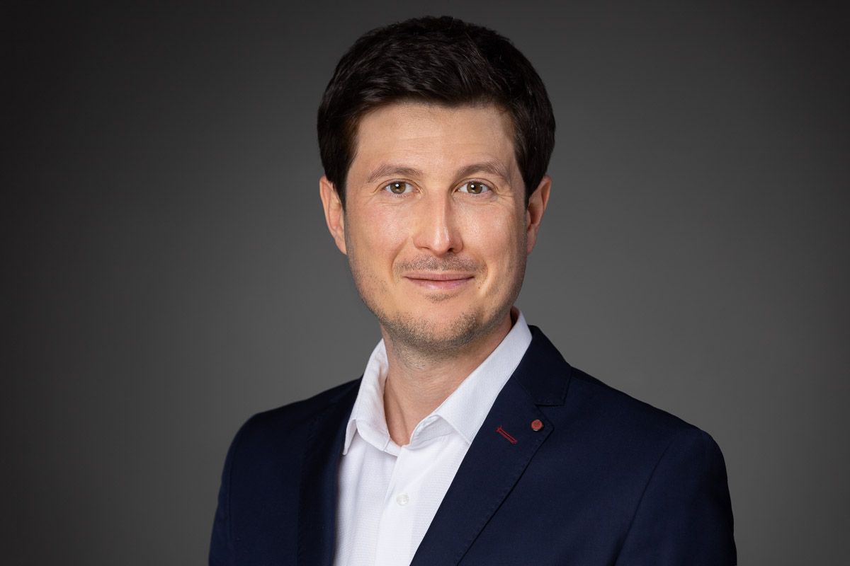 Dr. med. Hüseyin Diril