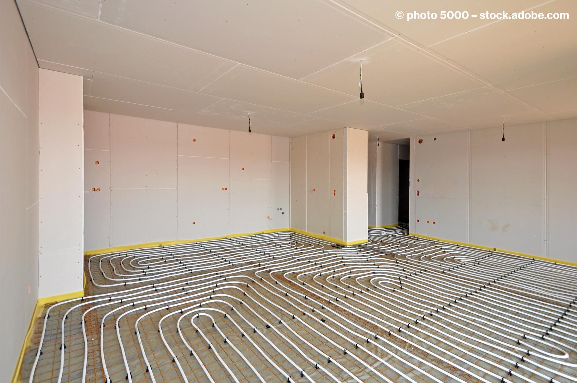 Verlegung von Heiz-Estrich in einem Wohnhaus