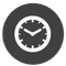 Un reloj blanco en un círculo negro sobre un fondo blanco.