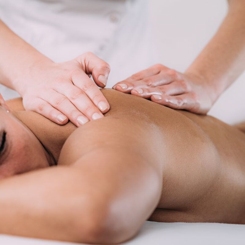 Massaggi terapeutici - Studio di Terapie Multidisciplinari