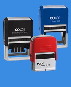 Três carimbos autoentintados: preto, azul e vermelho. 