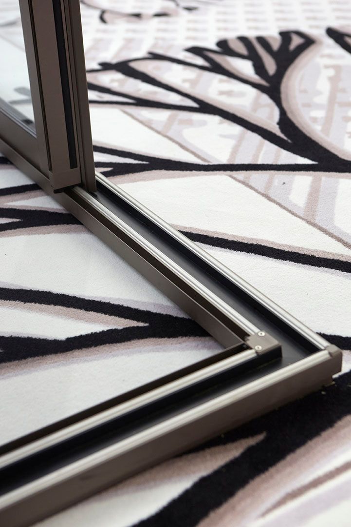 Baie vitrée en aluminium; zoom sur la structure