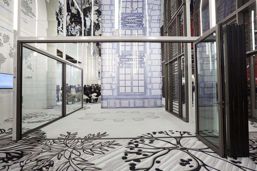 Baie vitrée en aluminium ouverte