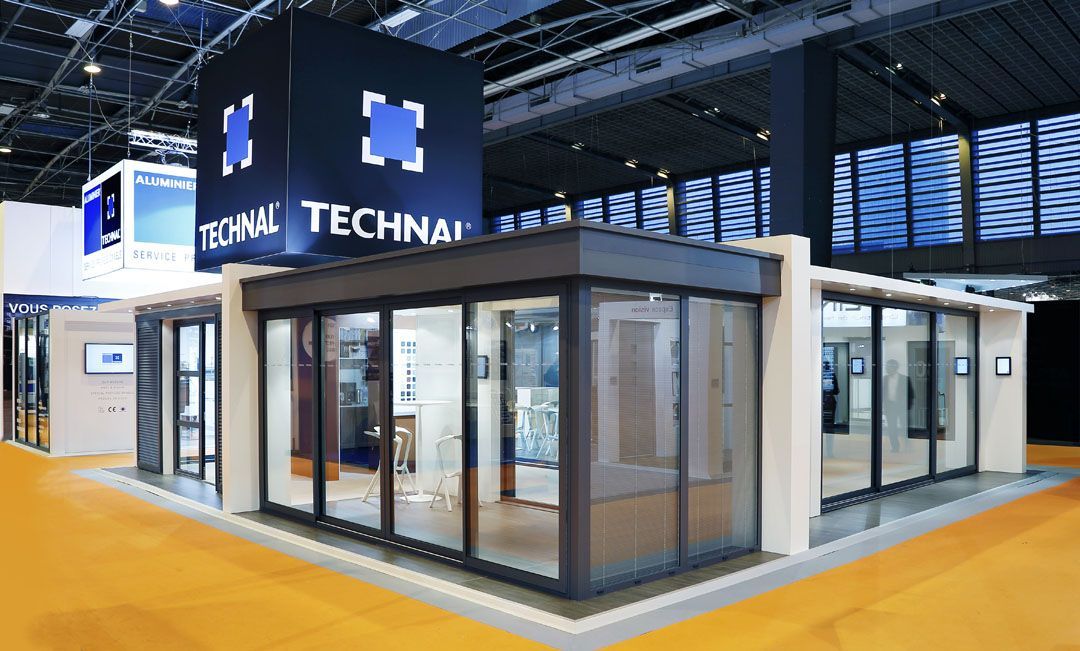 Véranda Technal dans un hall d'exposition