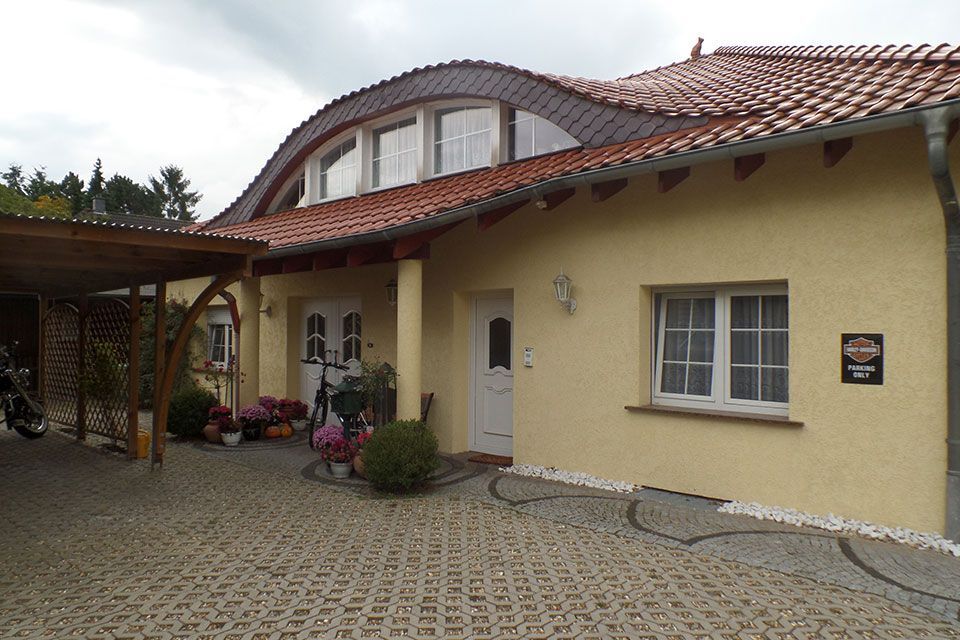 Dachdeckerarbeit von Anton Plenkers Dachdecker- & Klempnermeister, Solarteur