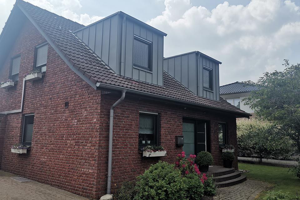 Dachdeckerarbeit von Anton Plenkers Dachdecker- & Klempnermeister, Solarteur