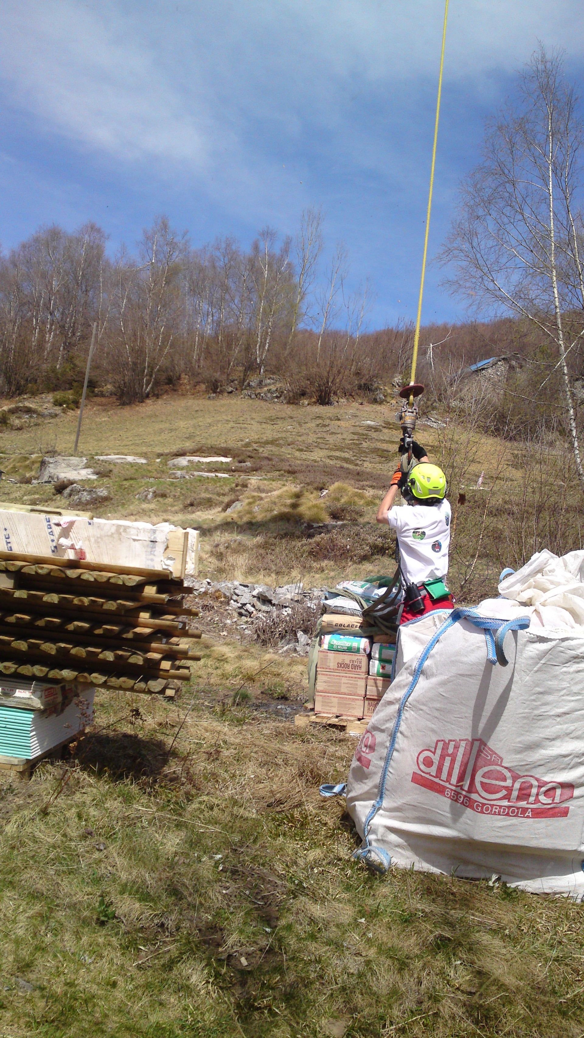 Tetto a falde - SXL Artigiani - Lavori in legno e metallo Locarno