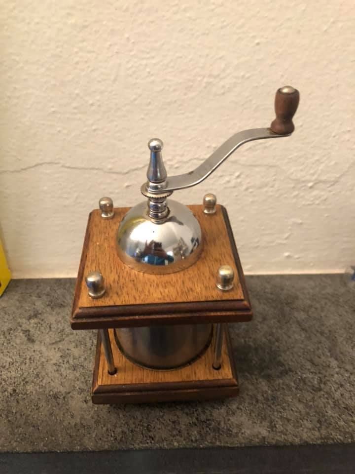 Restauro pepino personalizzato - SXL Artigiani - Lavori in legno e metallo Locarno