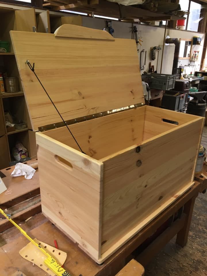 Cassa in legno di abete - SXL Artigiani - Lavori in legno e metallo Locarno