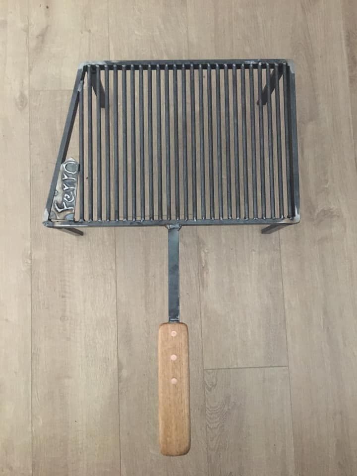 Griglia personalizzata - SXL Artigiani - Lavori in legno e metallo Locarno