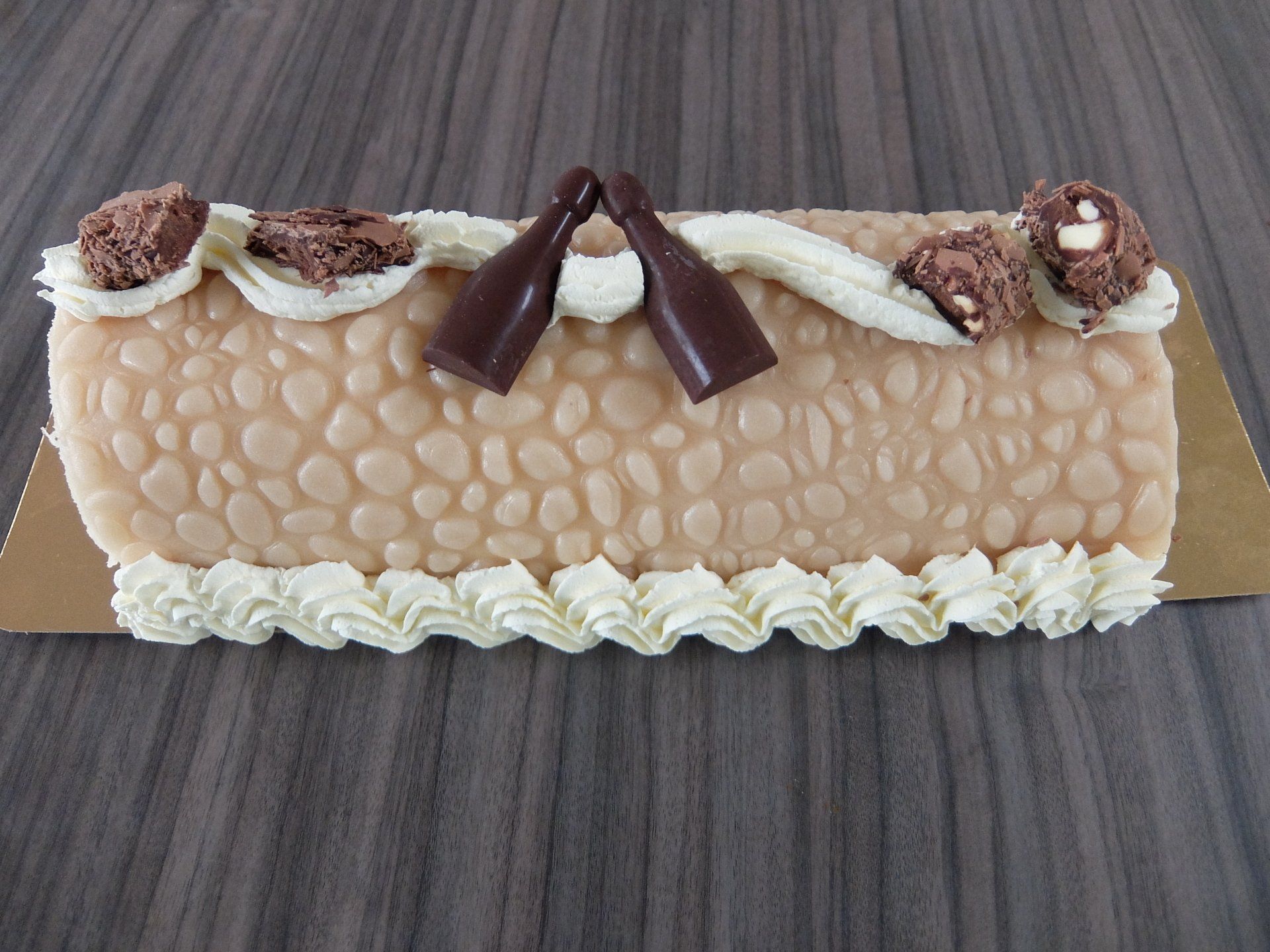 kerststronk met marsepein