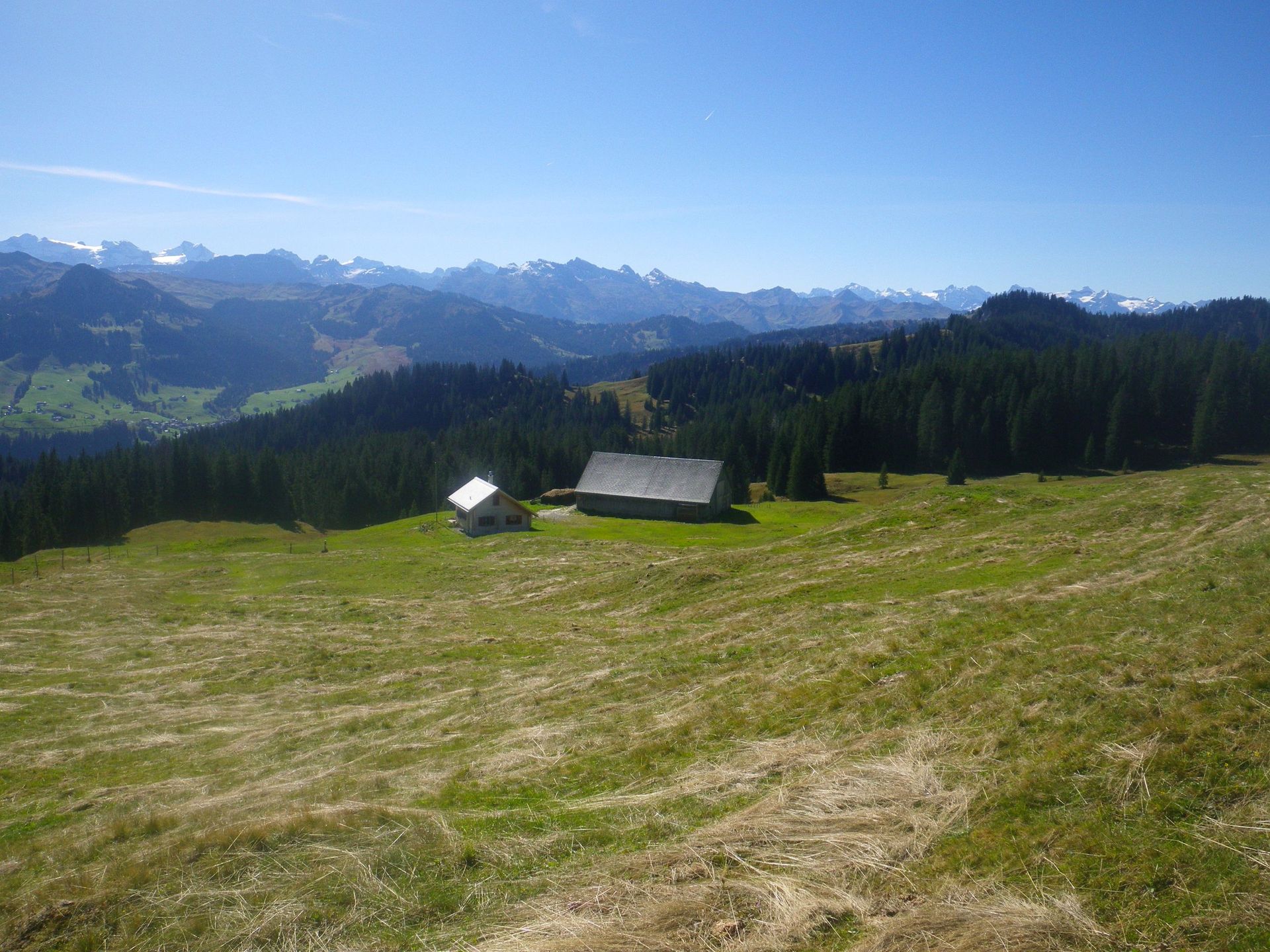 Toller Ausblick vom Sädel auf den Lungerersee und Sarnersee