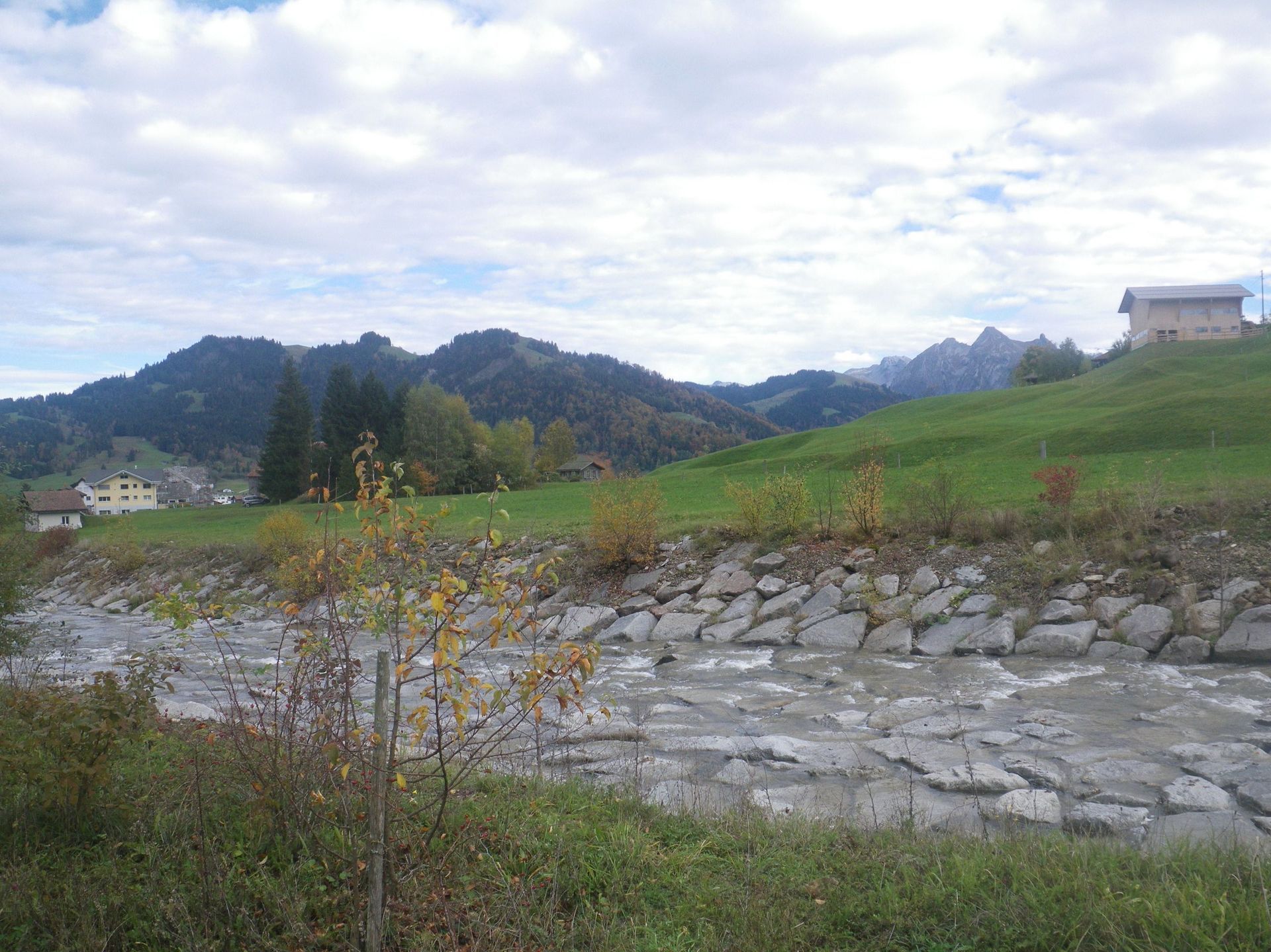 Toller Ausblick vom Sädel auf den Lungerersee und Sarnersee