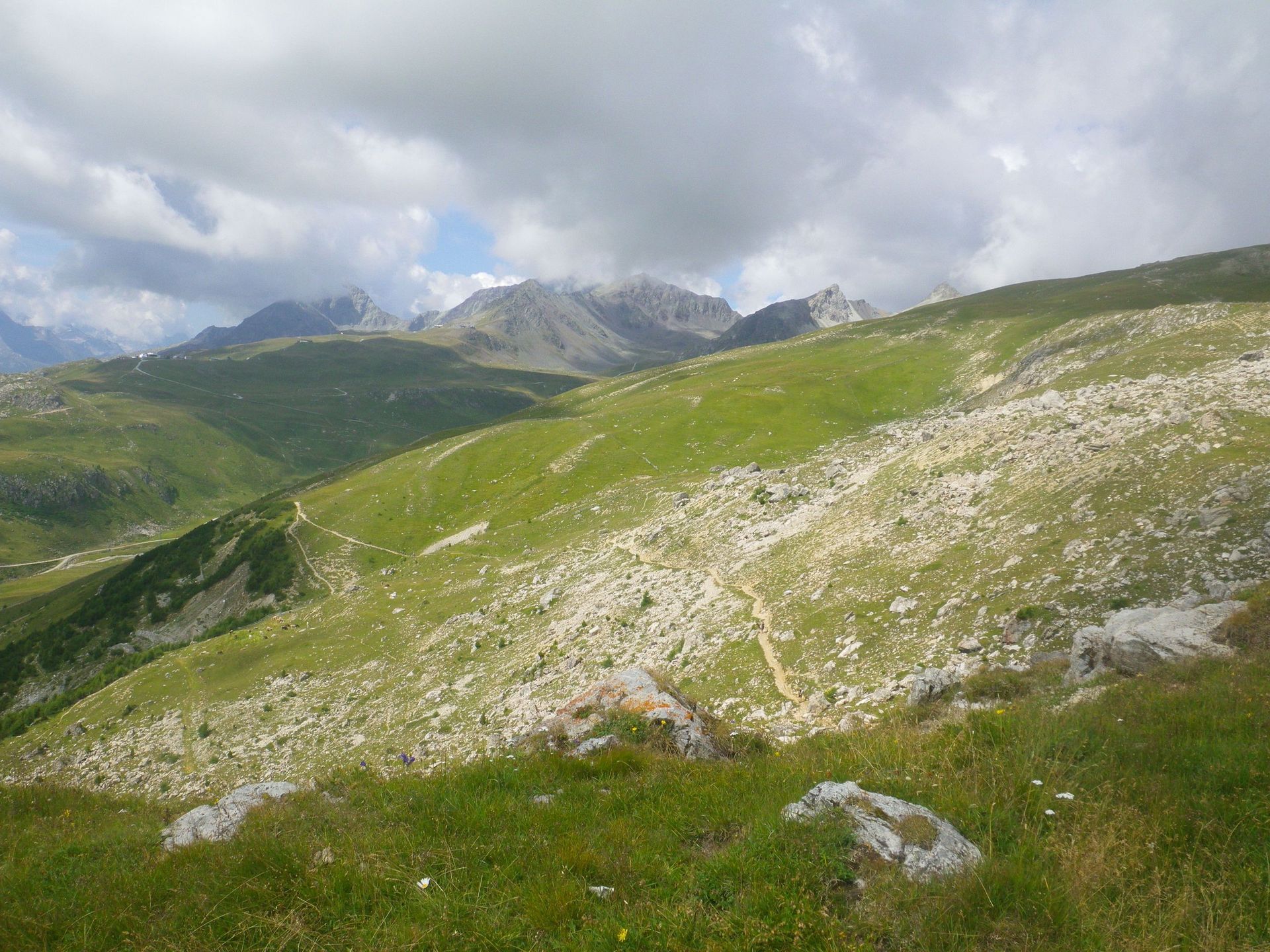 Toller Ausblick vom Sädel auf den Lungerersee und Sarnersee