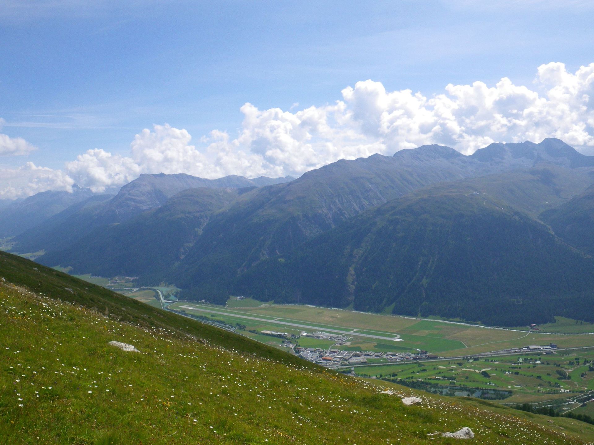 Toller Ausblick vom Sädel auf den Lungerersee und Sarnersee