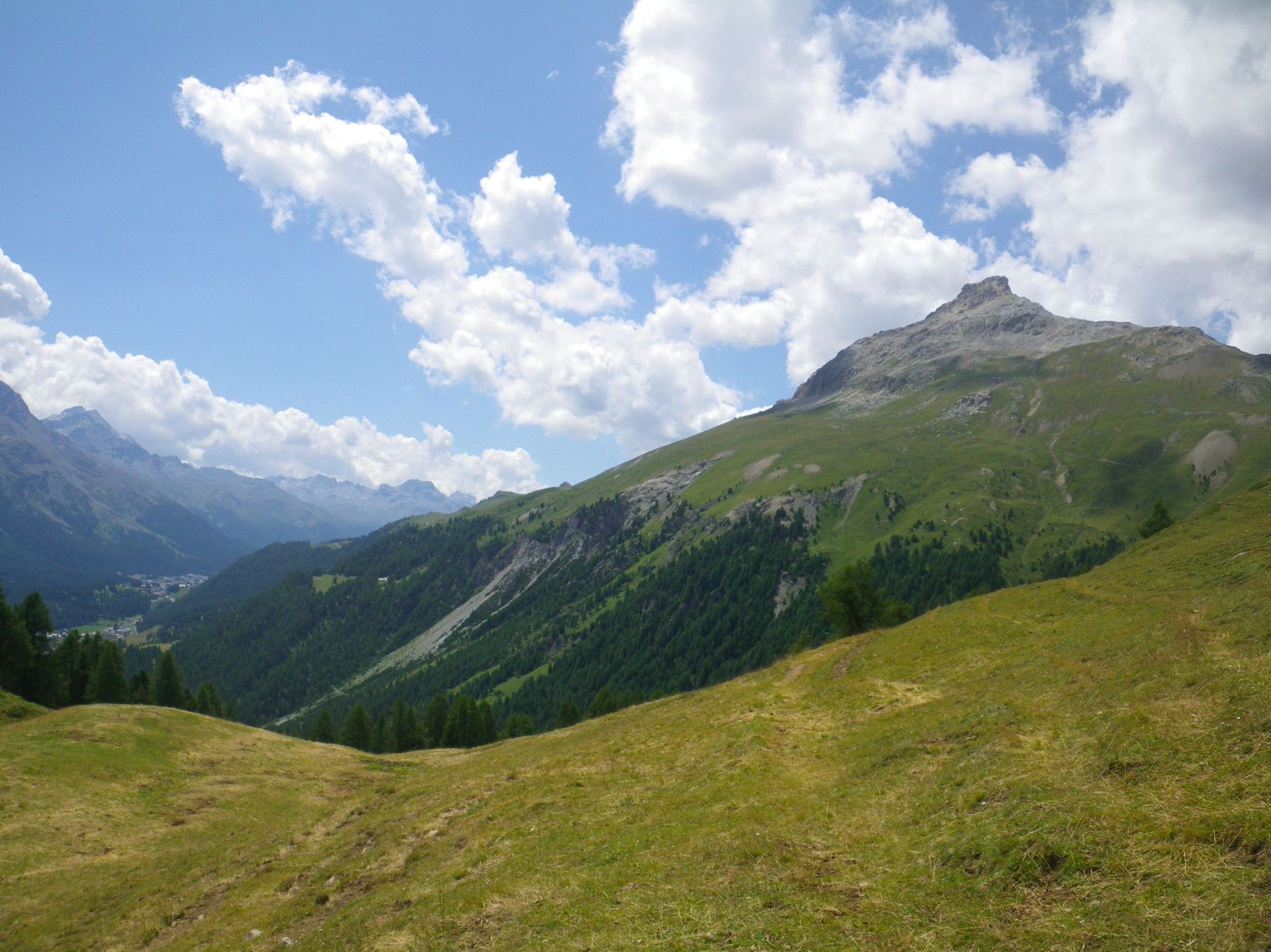 Toller Ausblick vom Sädel auf den Lungerersee und Sarnersee