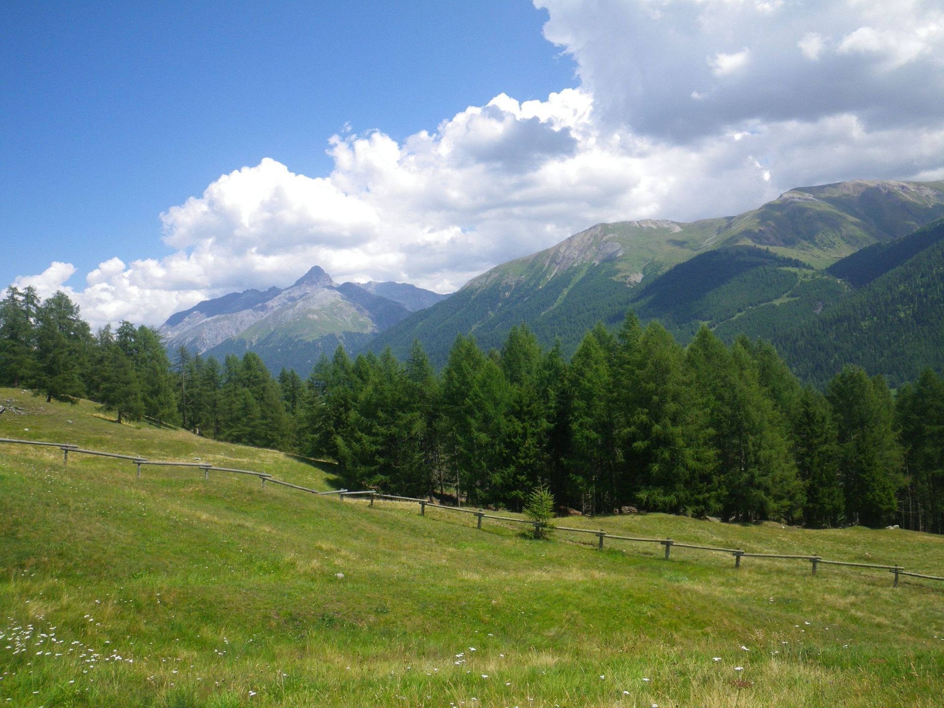 Toller Ausblick vom Sädel auf den Lungerersee und Sarnersee