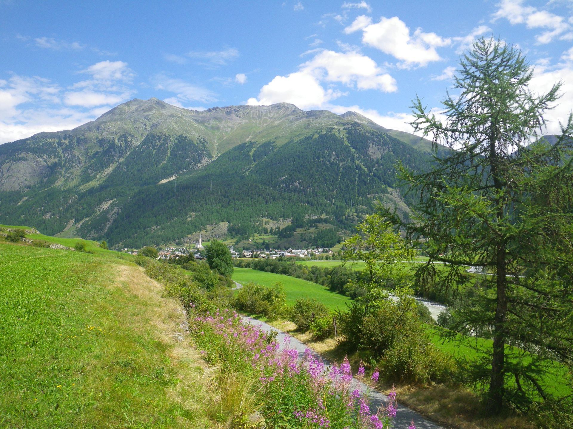 Toller Ausblick vom Sädel auf den Lungerersee und Sarnersee