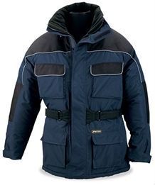 Una parka azul y negra con muchos bolsillos.