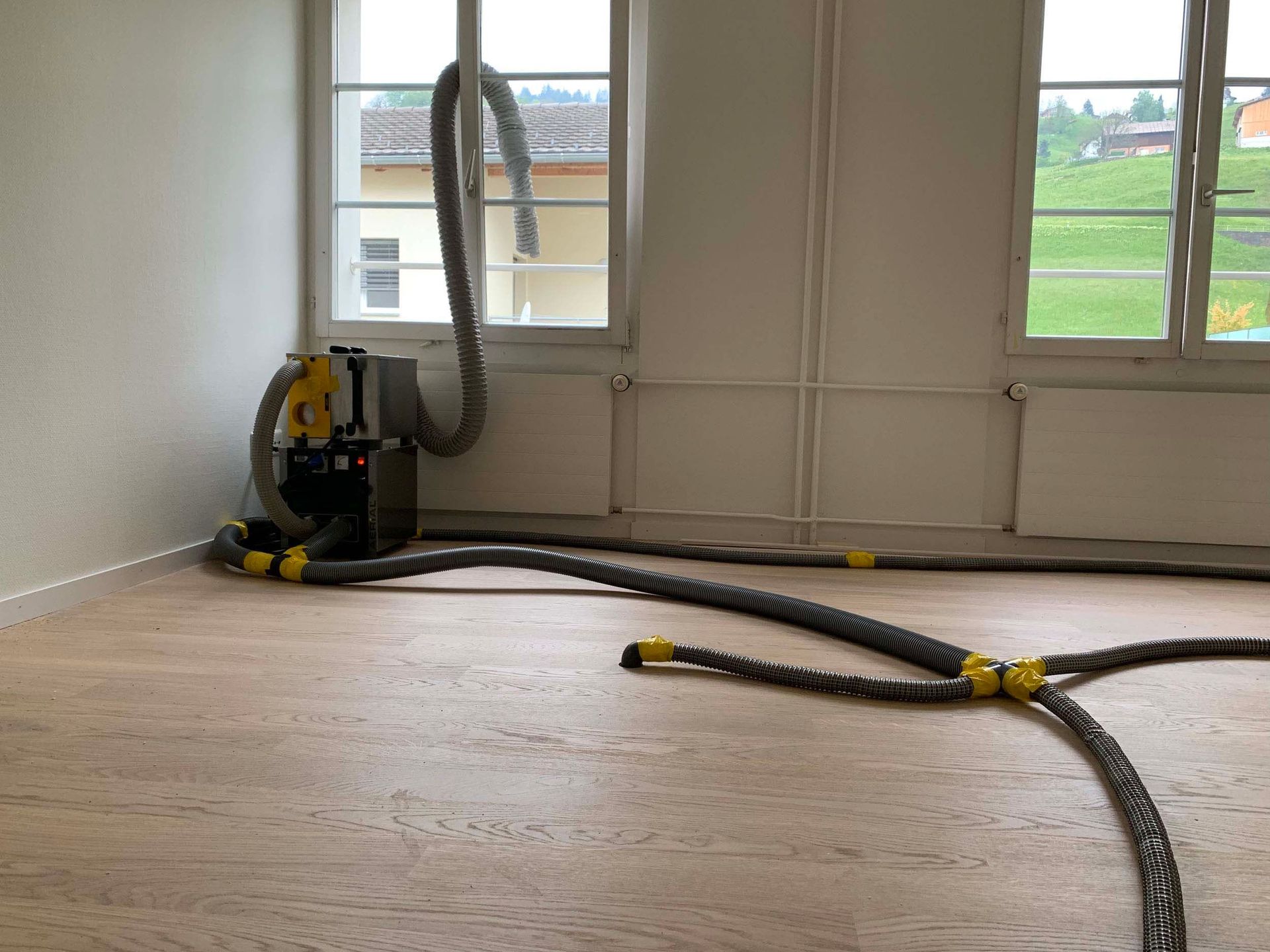 Dämmschichttrockung - Aqua Control AG Bad Ragaz