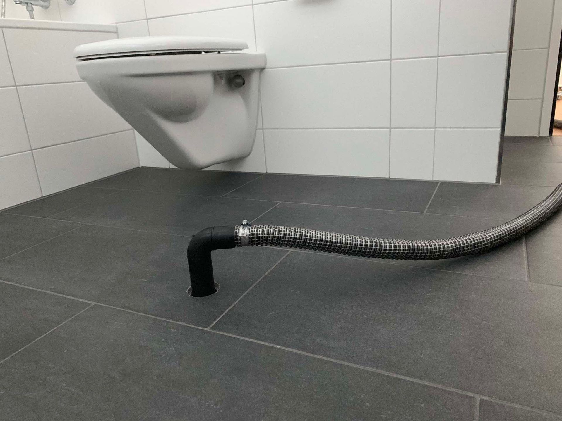 Dämmschichttrockung - Aqua Control AG Bad Ragaz