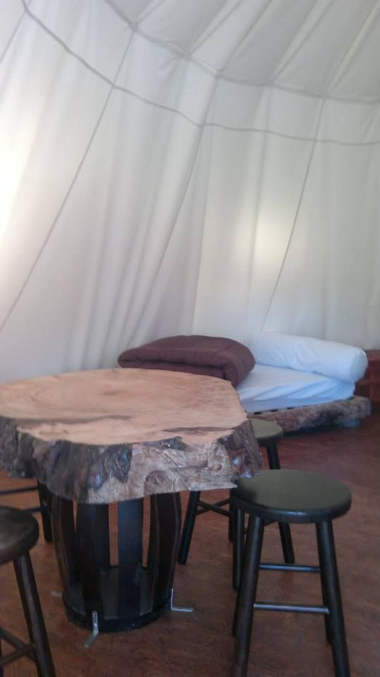 La décoration intérieure du tipi