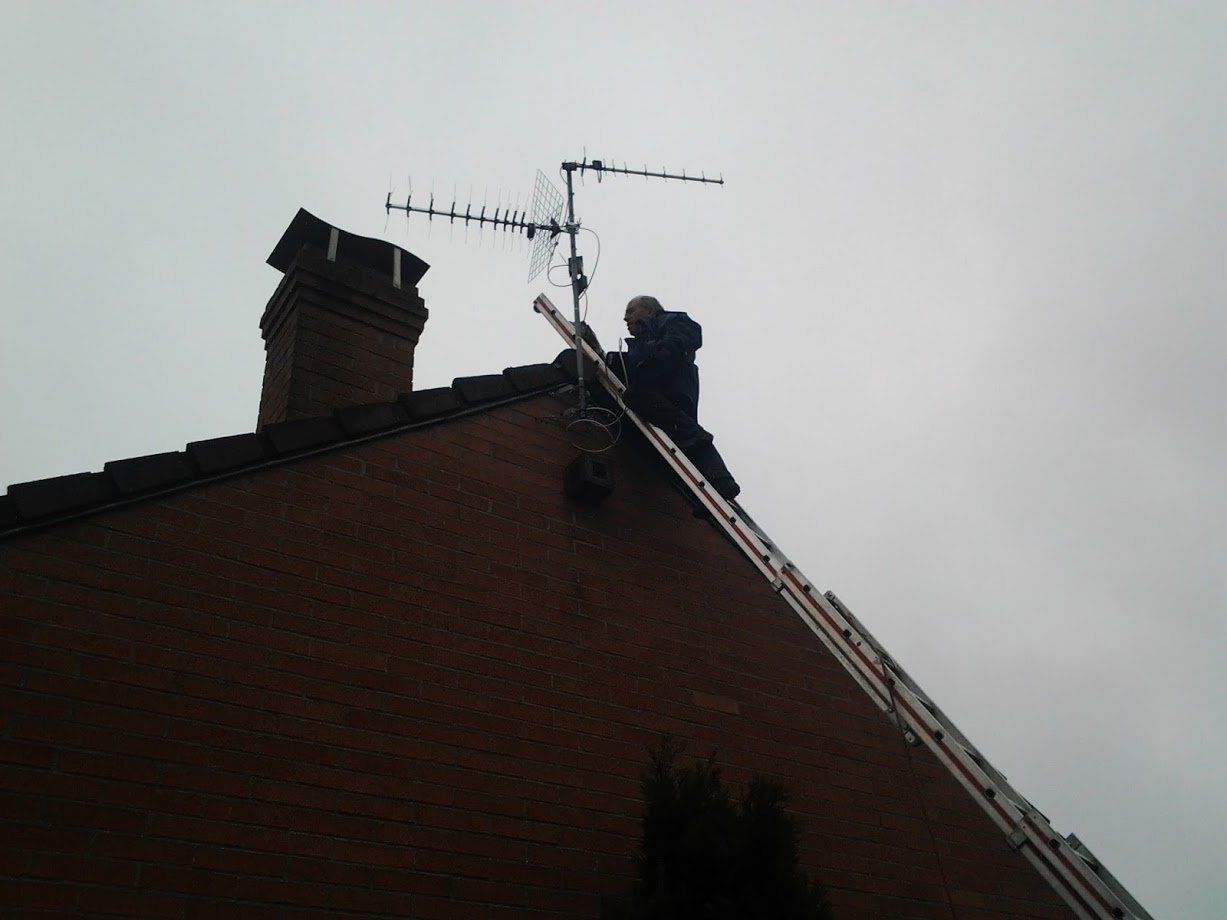 Installation d'antenne hertzienne