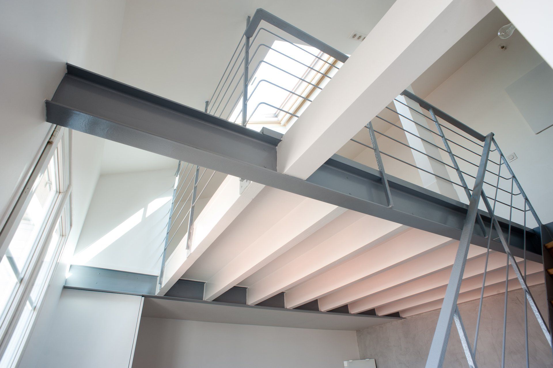 Mezzanine vue du dessous