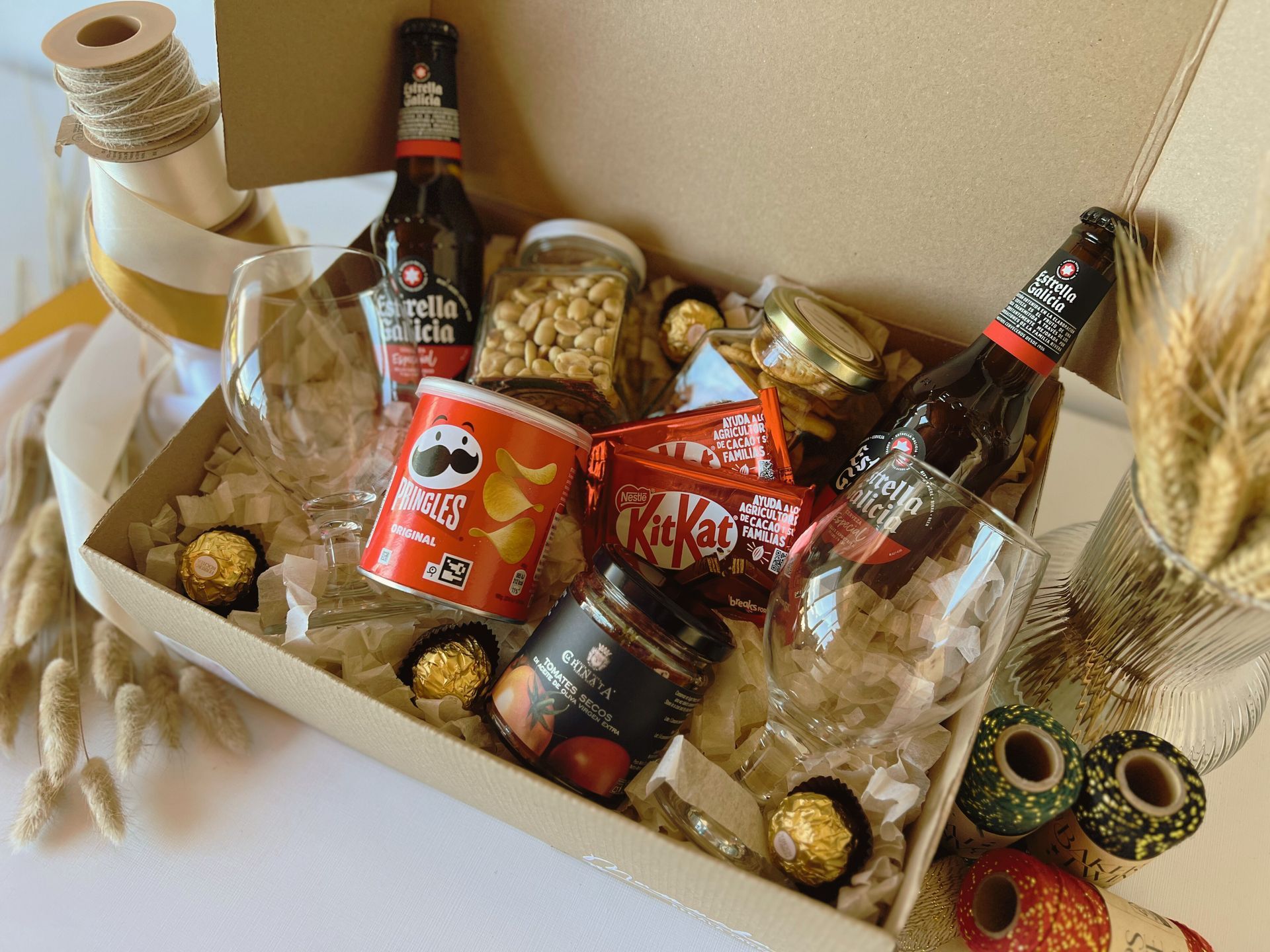 Caja con productos
