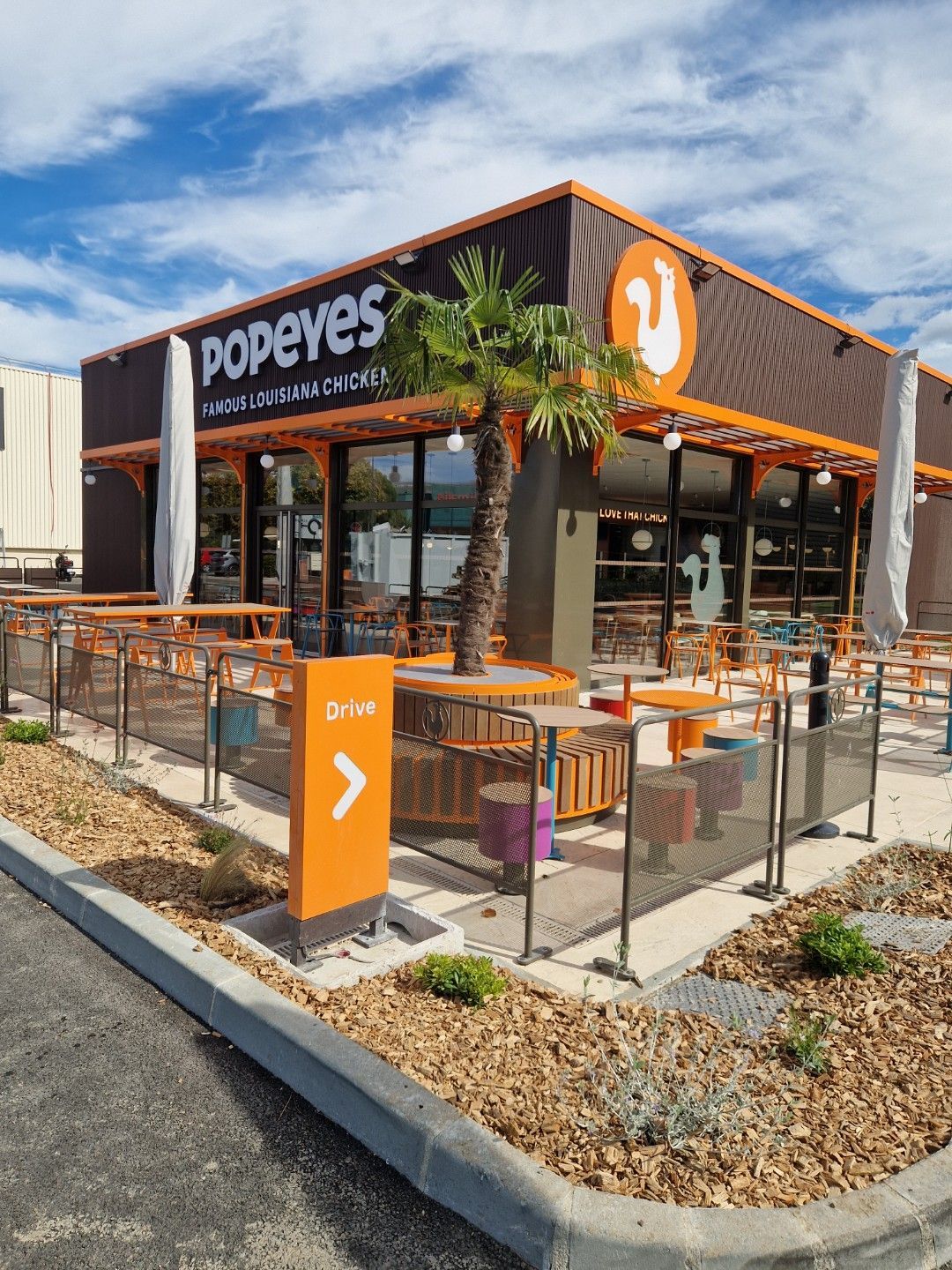 Création d'espaces verts pour une chaine de restauration