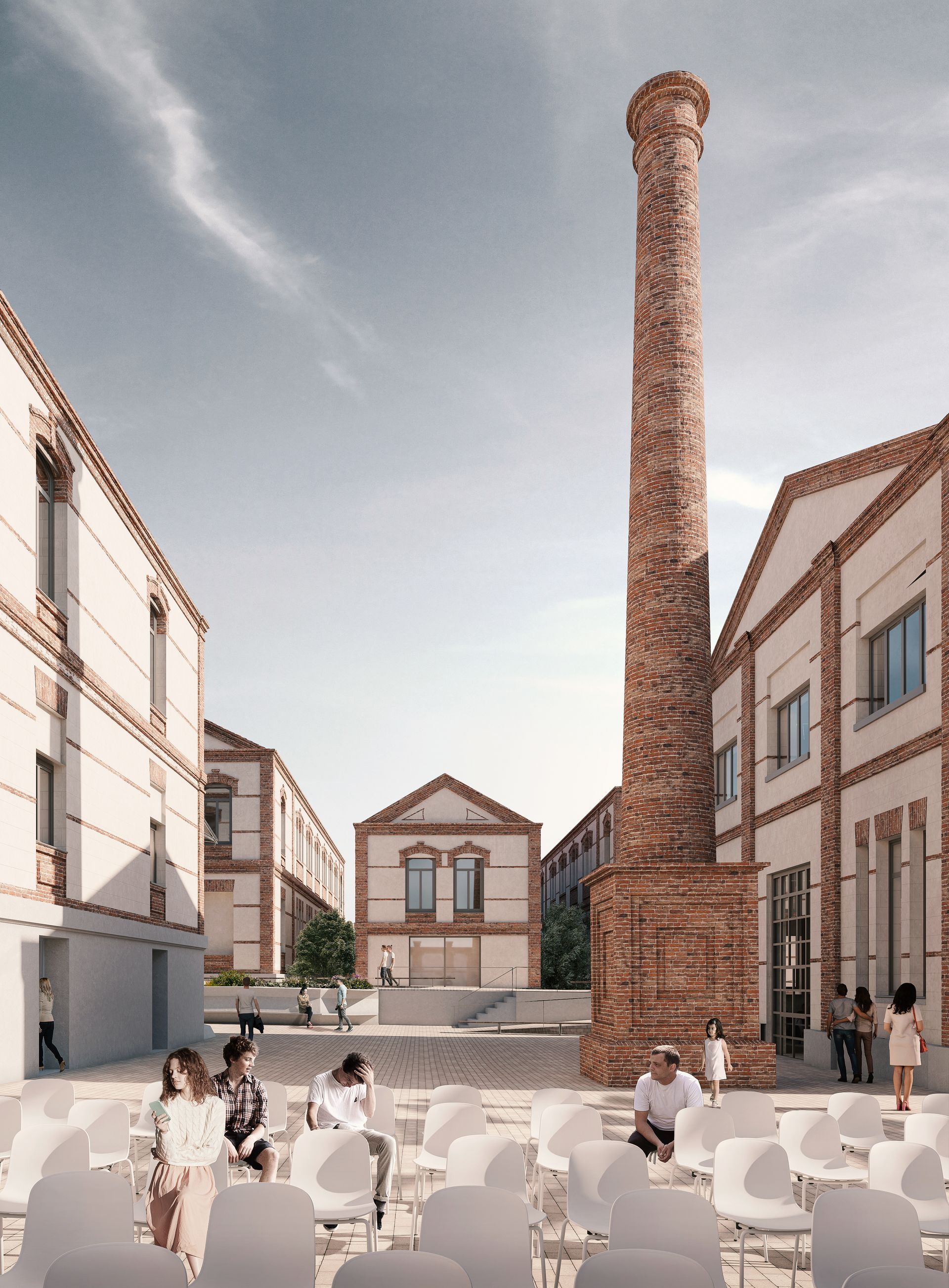 Patio con edificios de ladrillo y una chimenea alta, gente sentada en sillas, cielo azul.