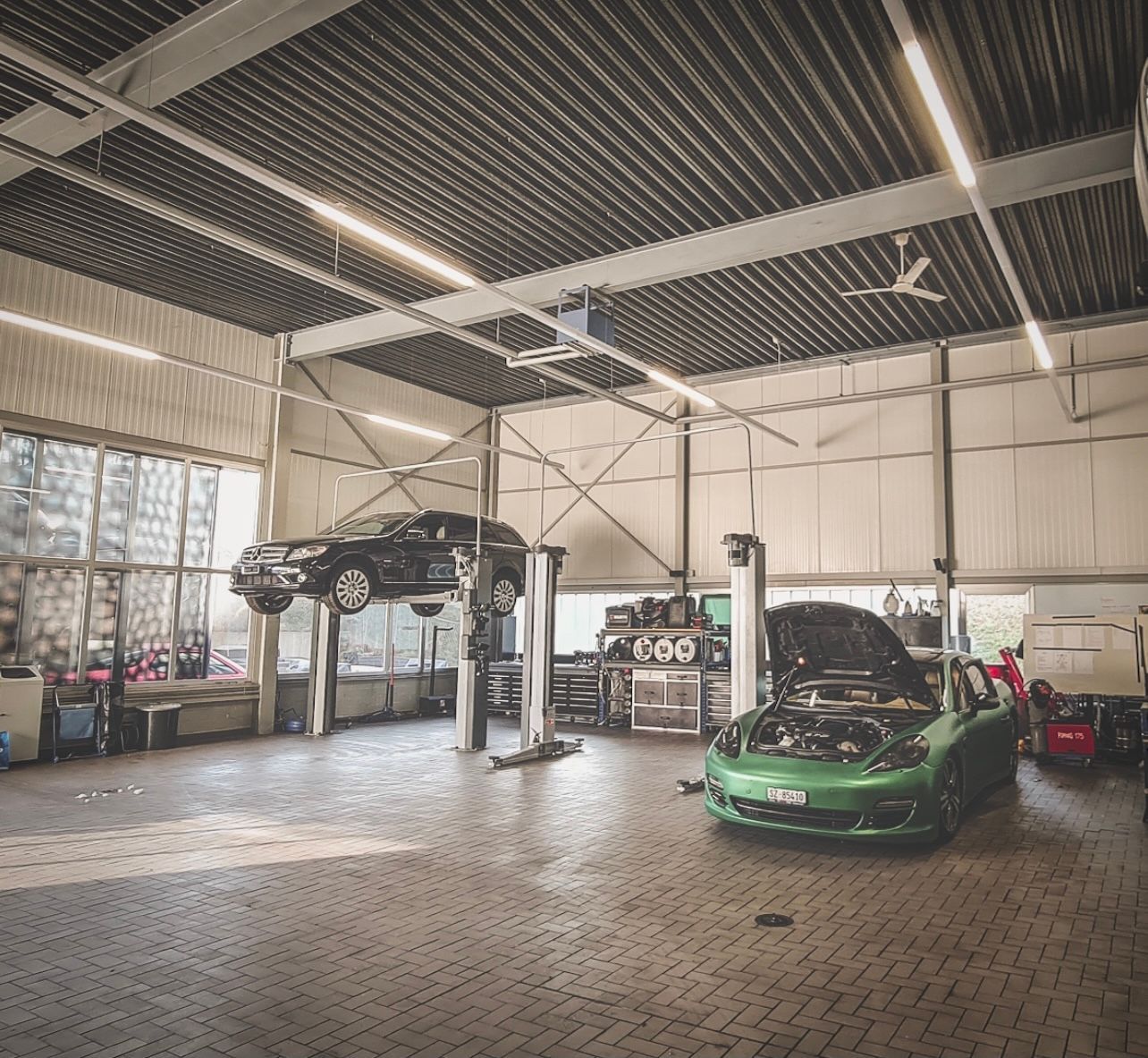 Autogarage - ATC Garage Schweiz in Bergdietikon