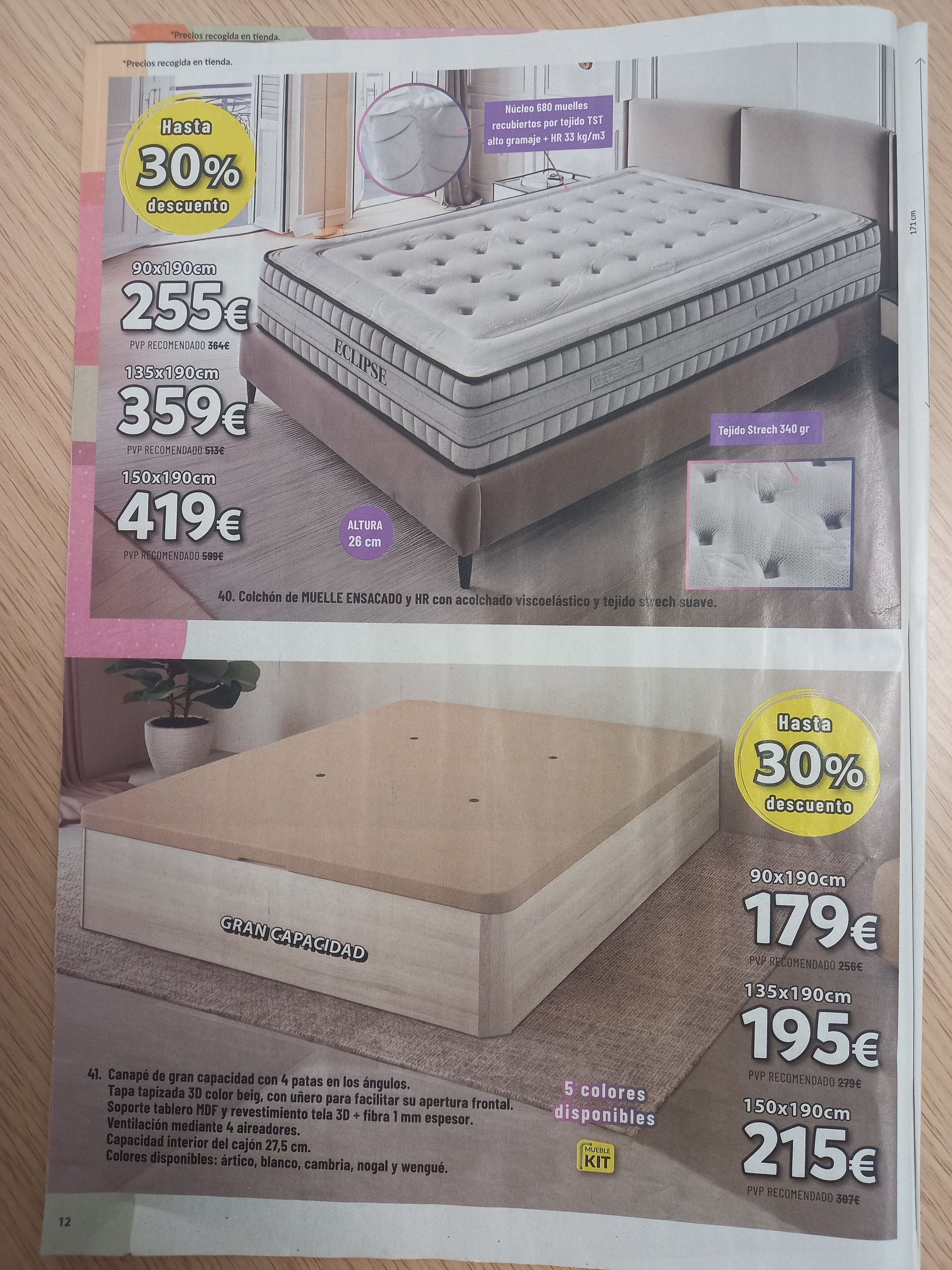 Anuncio que muestra un colchón y una base de cama con listas de precios y una oferta de descuento del 30% para cada artículo.