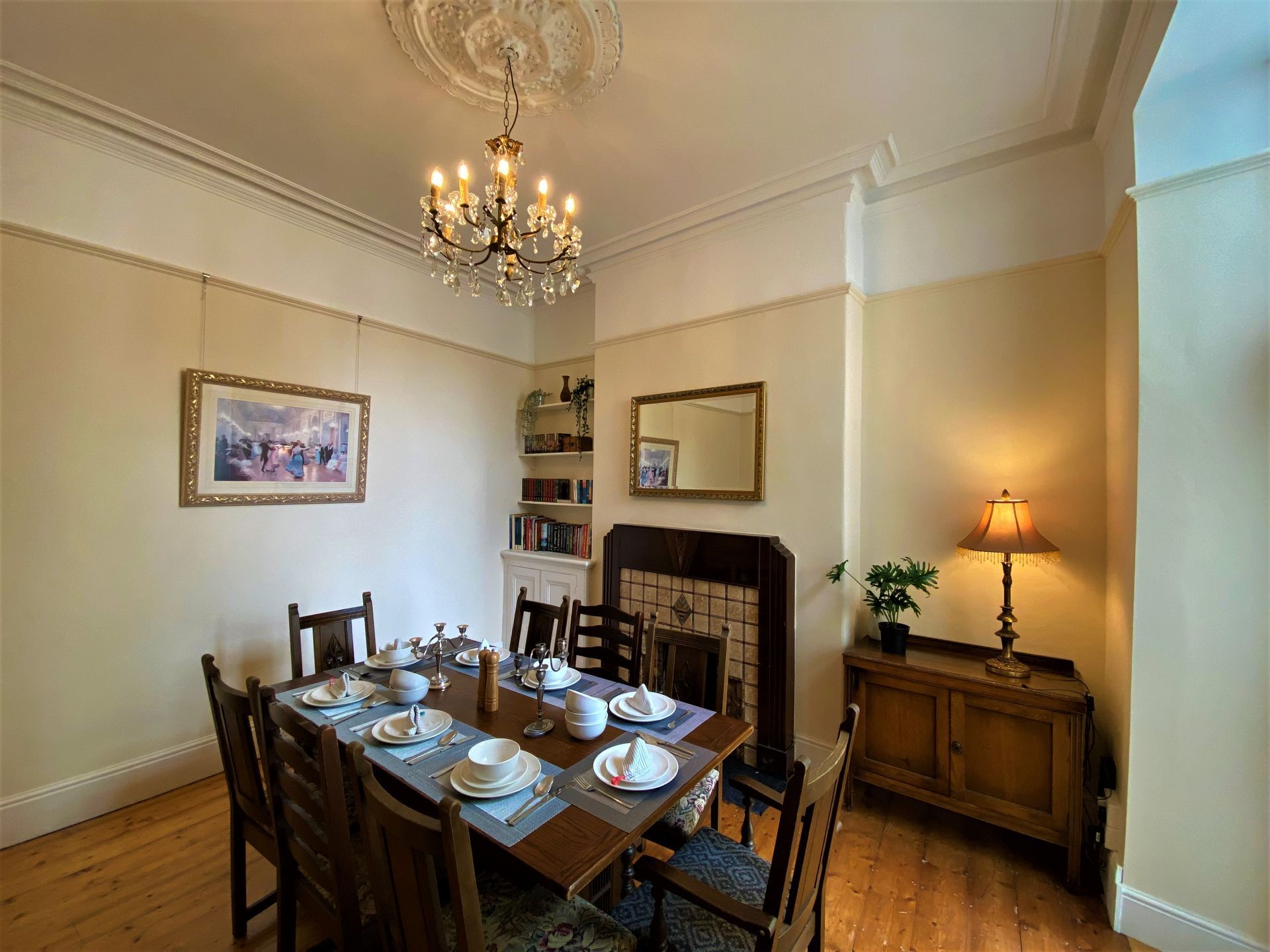 Dining room Tre@Westminster_Residence