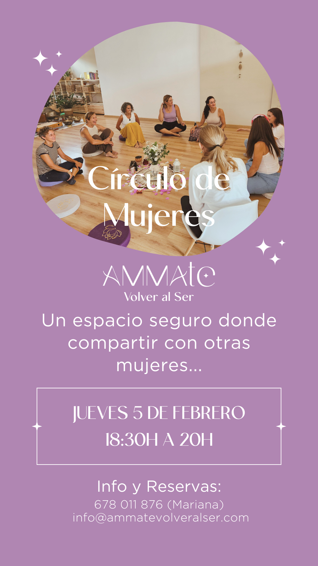 Cartel para un círculo de mujeres. Fondo morado con texto e imagen de mujeres sentadas en círculo.